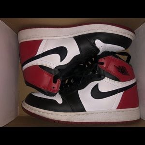Nike Air Jordan 1 Black Toe 2016